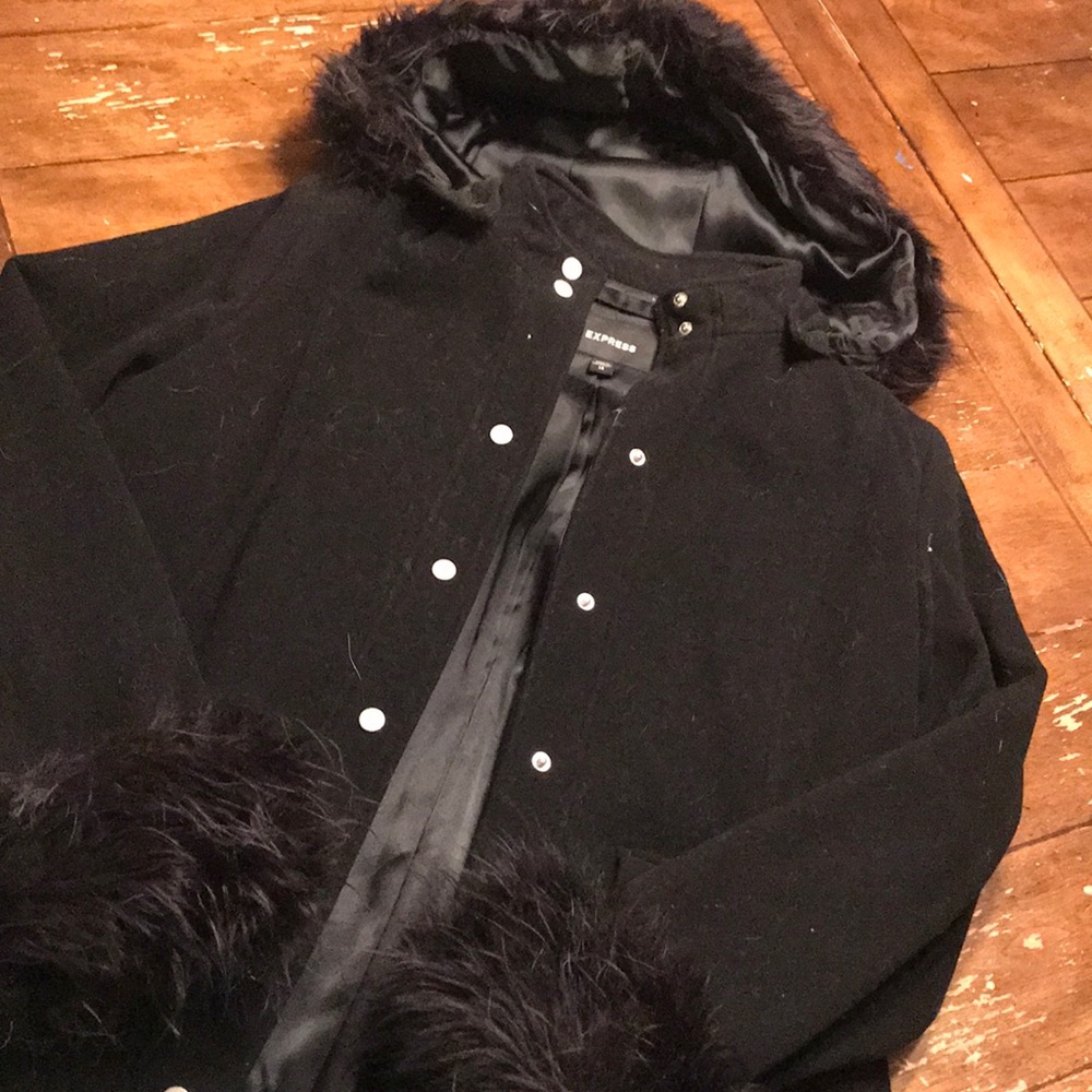 Black express Peacoat with fur